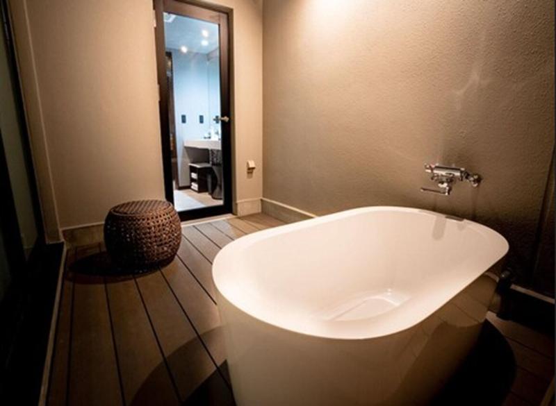 Randor Hotel Namba Osaka Suites image