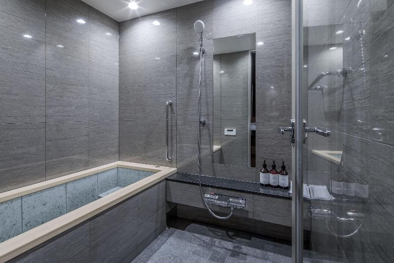 Randor Hotel Namba Osaka Suites image