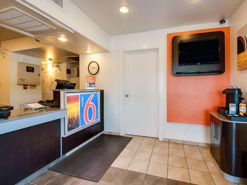 Motel 6-lenexa, Ks - Kansas City Southwest image