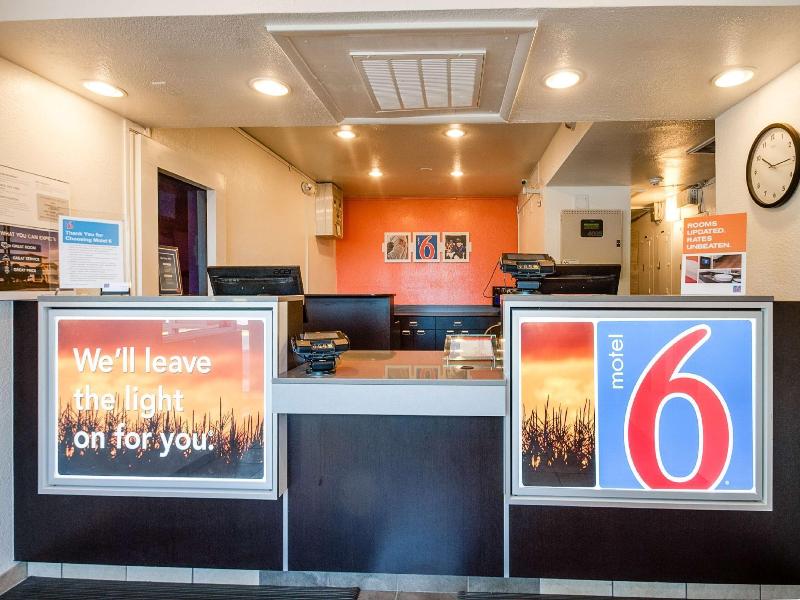 Motel 6-lenexa, Ks - Kansas City Southwest image