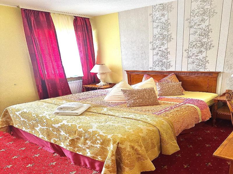 Parkhotel Sonne image