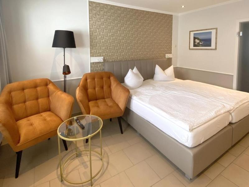 Hotel Zum Hafen image