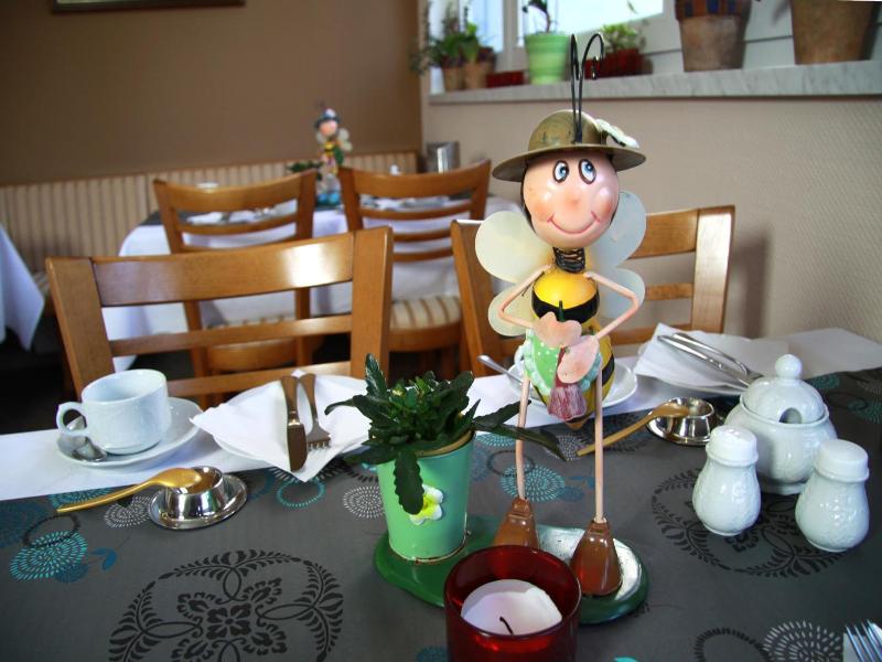 Hotel Zum Hafen image