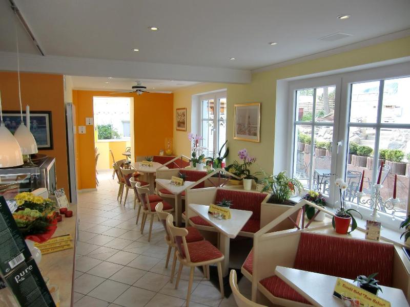 Hotel Zum Hafen image