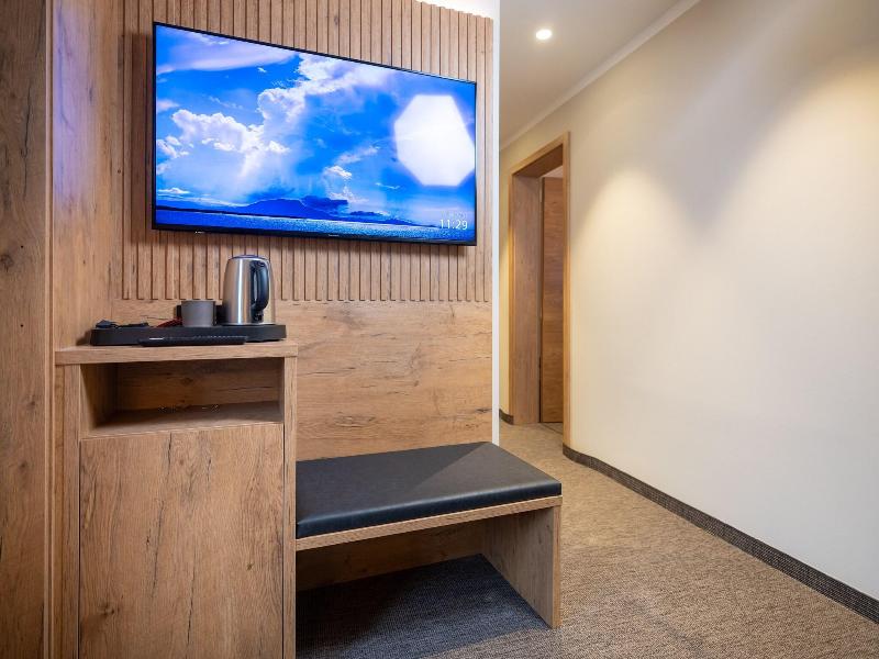 Nashi Rooms image