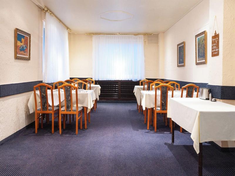 Hotel Sonne image