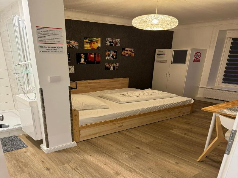 Room Pauli image