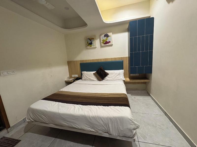 Hotel Pratham Inn image
