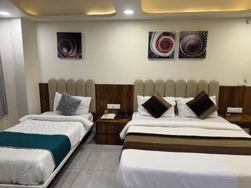 Hotel Pratham Inn image