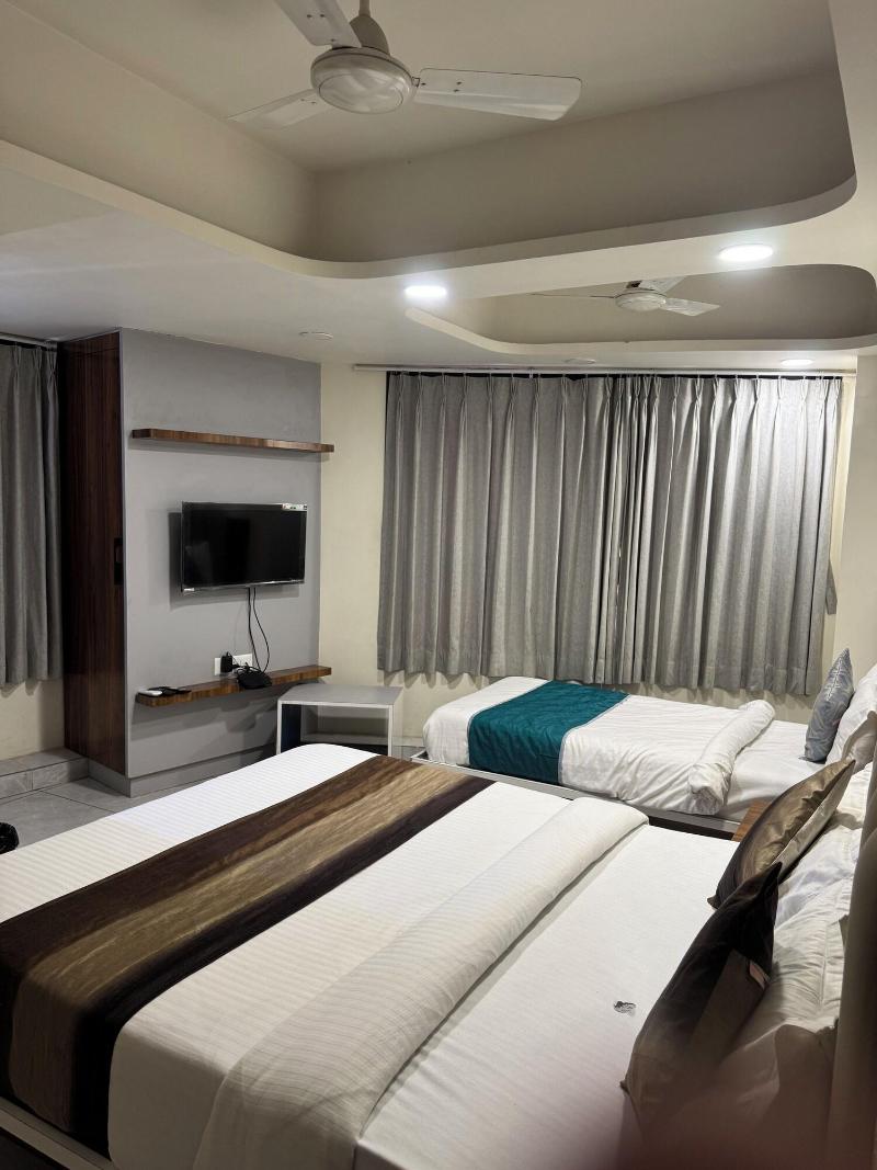 Hotel Pratham Inn image