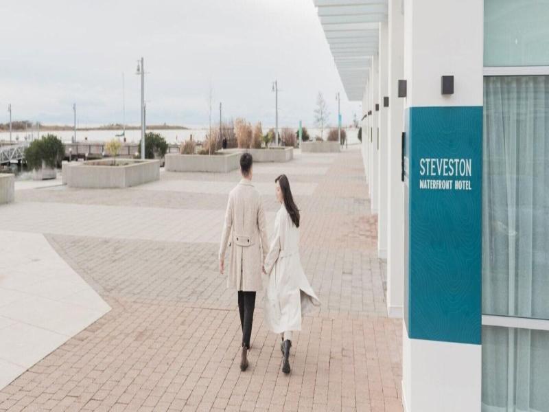Steveston Waterfront Hotel