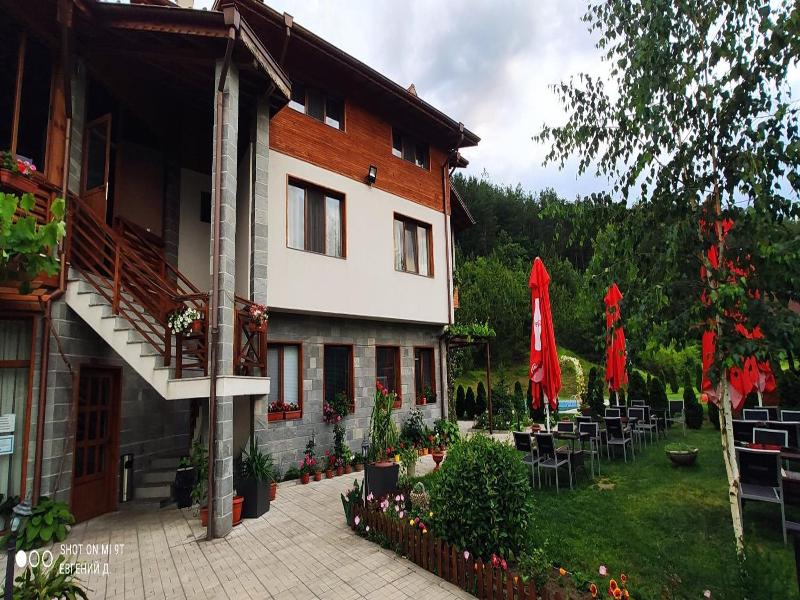 Alpine Garden Hotel (trayanovi Dvori) image