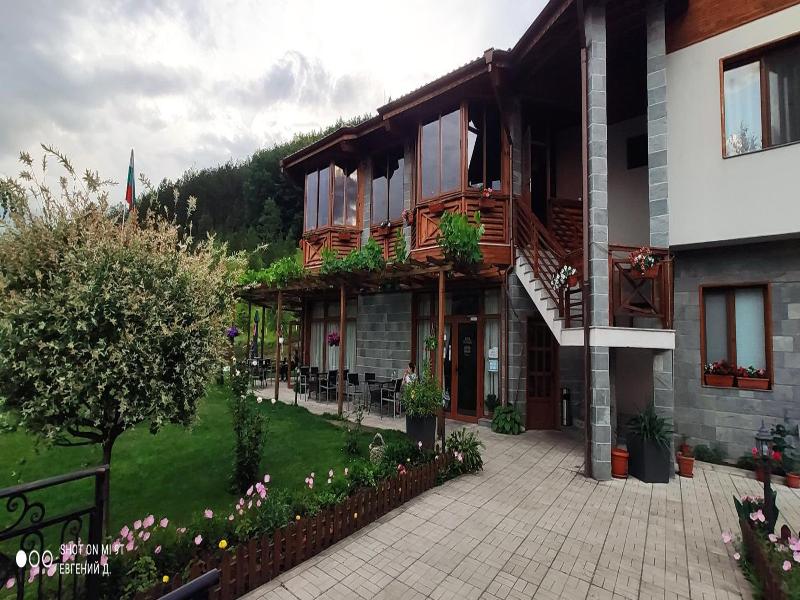 Alpine Garden Hotel (trayanovi Dvori) image
