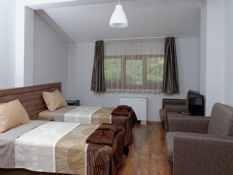 Alpine Garden Hotel (trayanovi Dvori) image