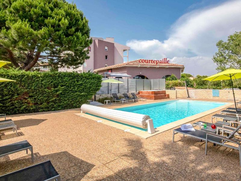 Ibis Styles Fréjus Saint Raphaël image