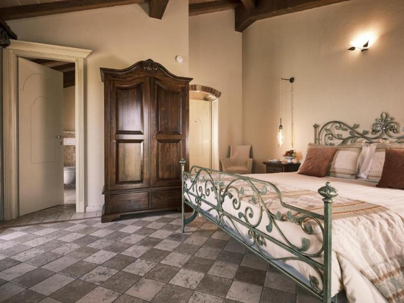 Tenuta Montemagno Relais & Wines image