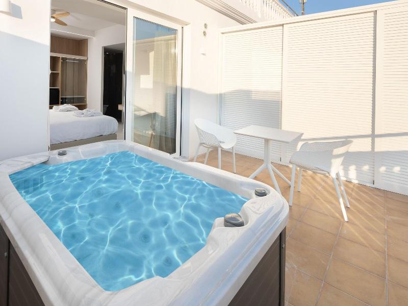 Epavli Grace Hotel image