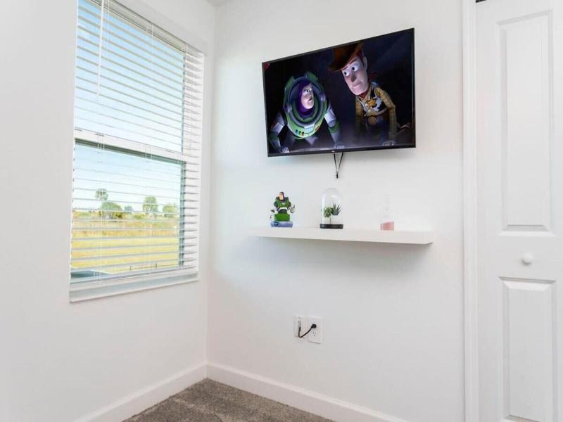 Super Nice And Spacious 9bdr Home image