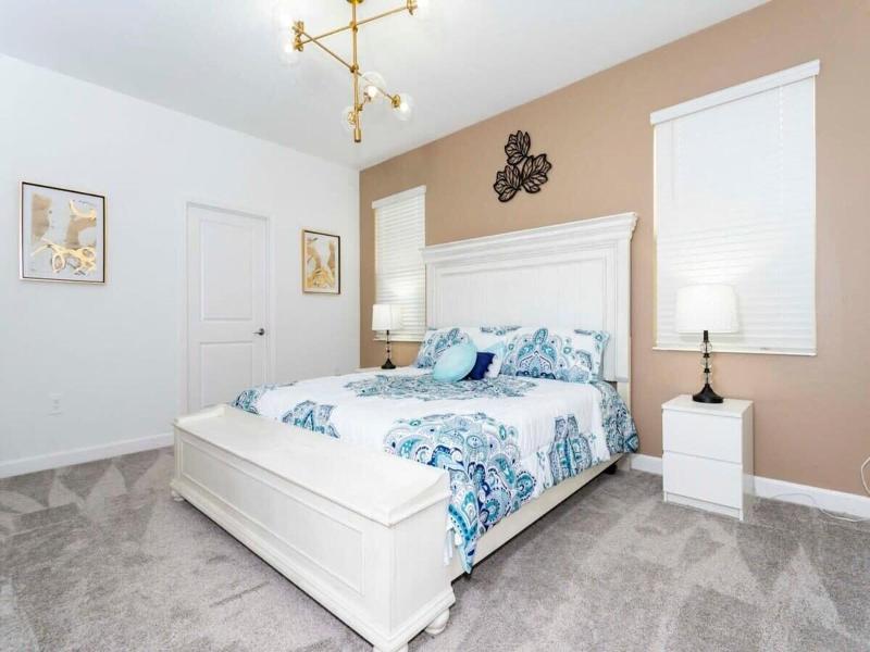 Super Nice And Spacious 9bdr Home image