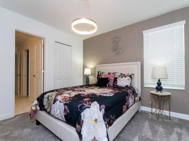 Super Nice And Spacious 9bdr Home image