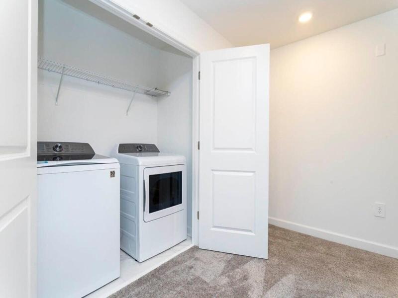 Super Nice And Spacious 9bdr Home image