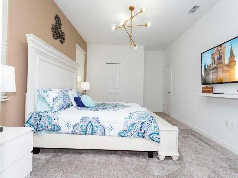 Super Nice And Spacious 9bdr Home image