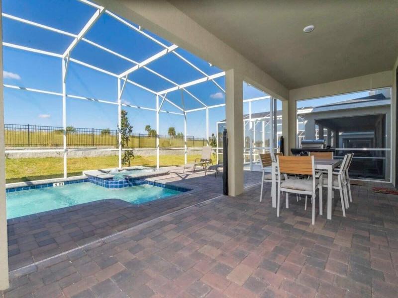Super Nice And Spacious 9bdr Home image