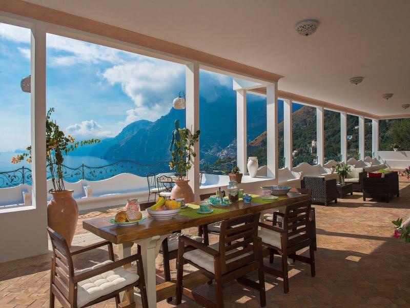 Villa Santa Chiara Positano Suites image