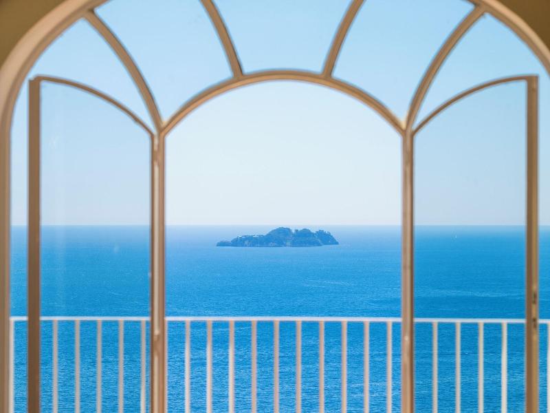 Villa Santa Chiara Positano Suites image