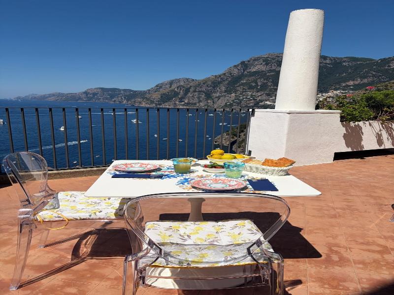 Villa Santa Chiara Positano Suites image