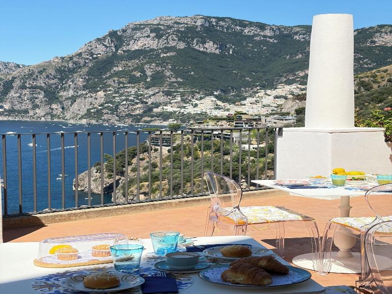 Villa Santa Chiara Positano Suites image