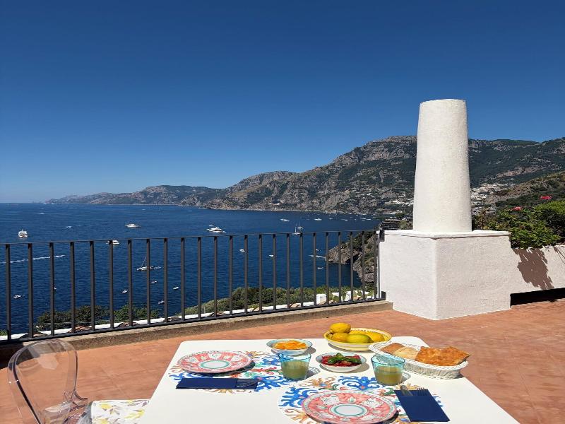 Villa Santa Chiara Positano Suites image