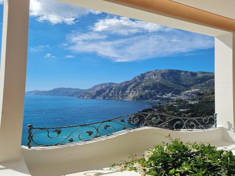 Villa Santa Chiara Positano Suites image