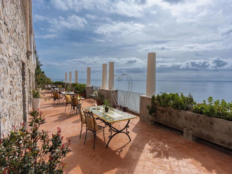 Villa Santa Chiara Positano Suites image