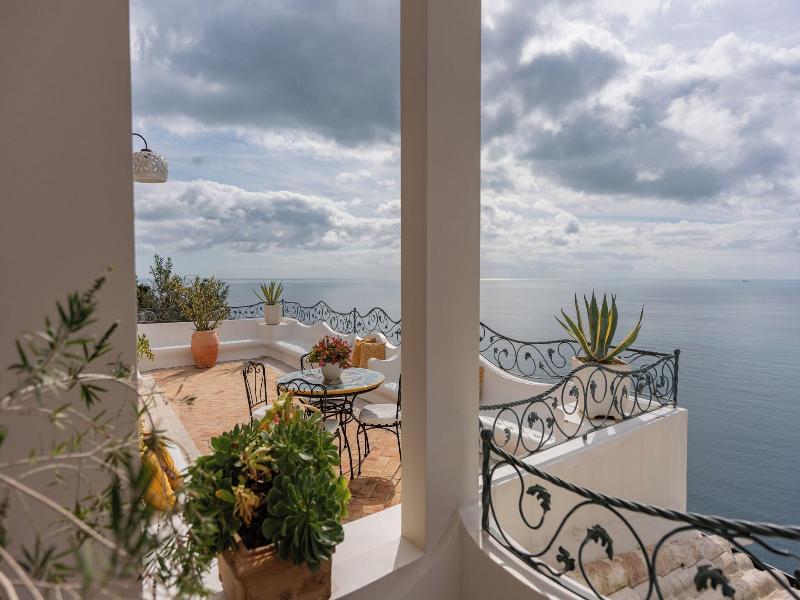 Villa Santa Chiara Positano Suites image