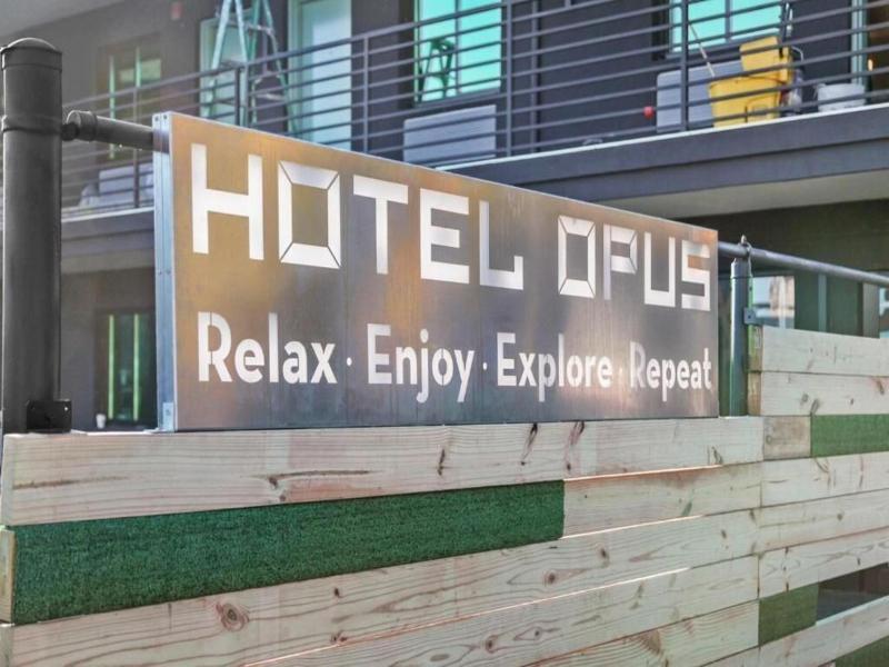 Hotel Opus Bronx Near Bay Plaza Mall image