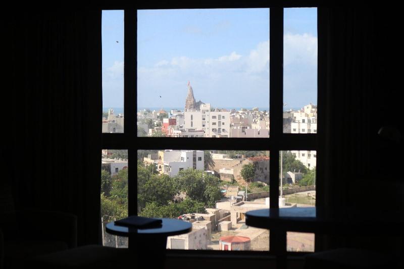 Lemon Tree Premier Dwarka image