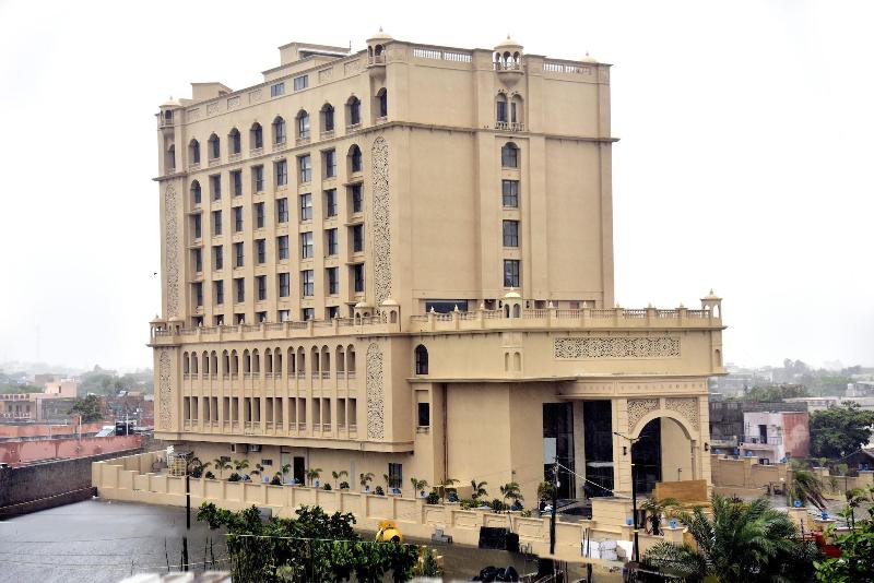 Lemon Tree Premier Dwarka image