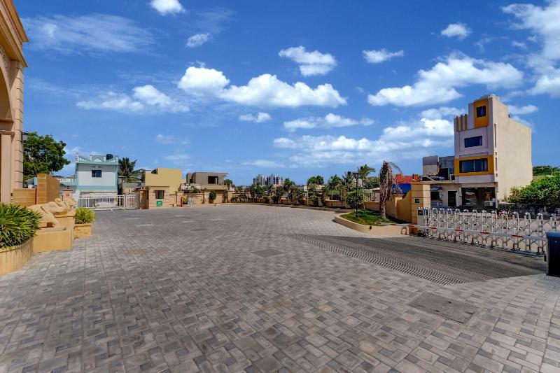 Lemon Tree Premier Dwarka image