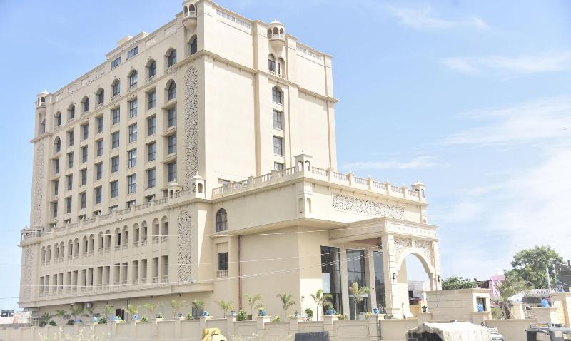 Lemon Tree Premier Dwarka image