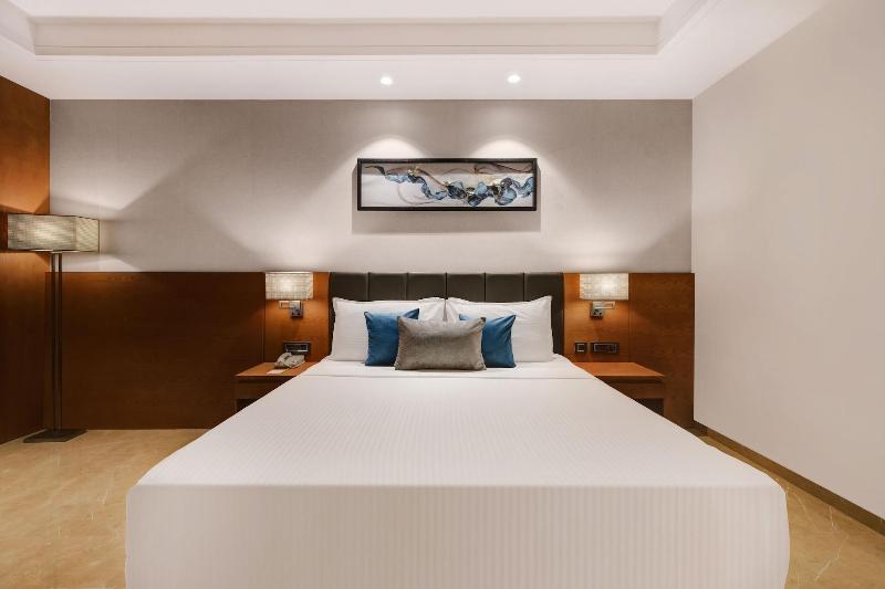 Lemon Tree Premier Dwarka image