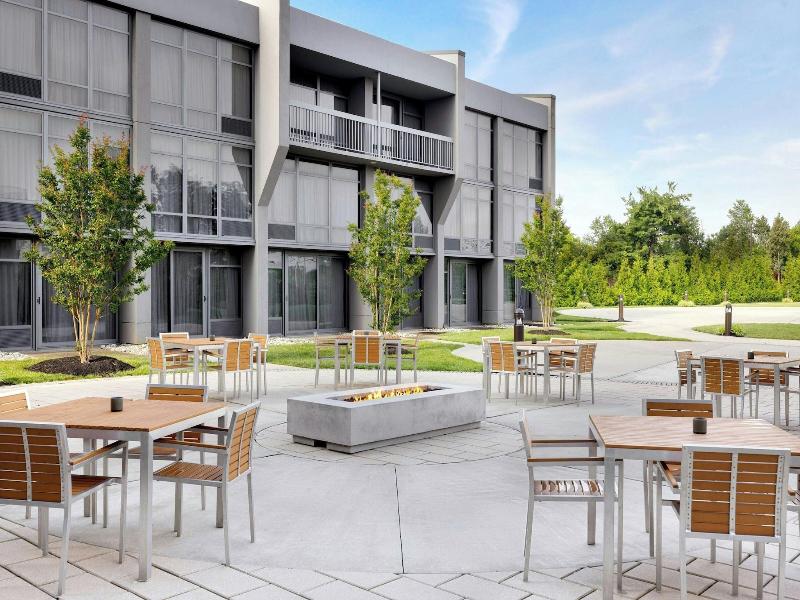 Delta Hotels By Marriott Somerset image