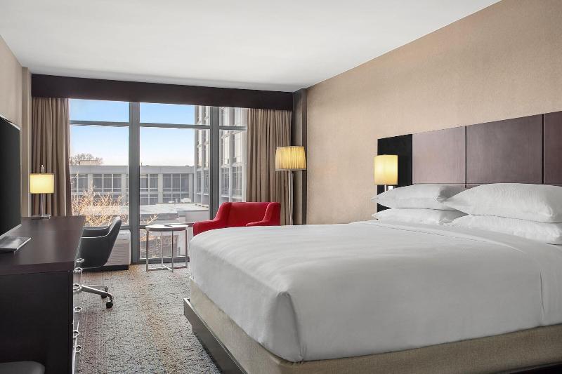 Delta Hotels By Marriott Somerset image