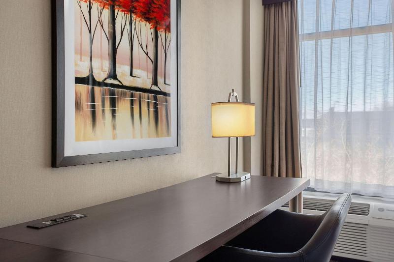 Delta Hotels By Marriott Somerset image