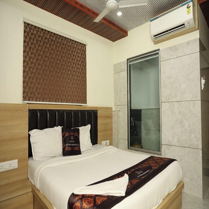 Hotel Satyam Residency image