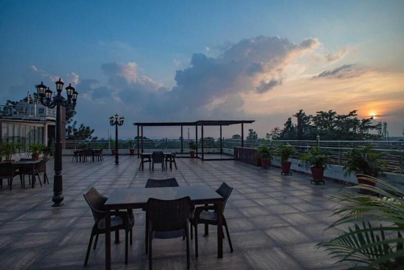 Hotel Alaya image