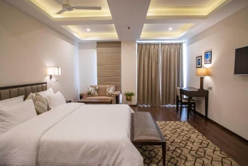 Hotel Alaya image