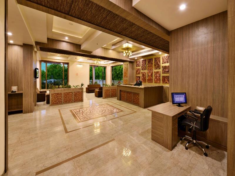 Sarovar Portico Sasangir