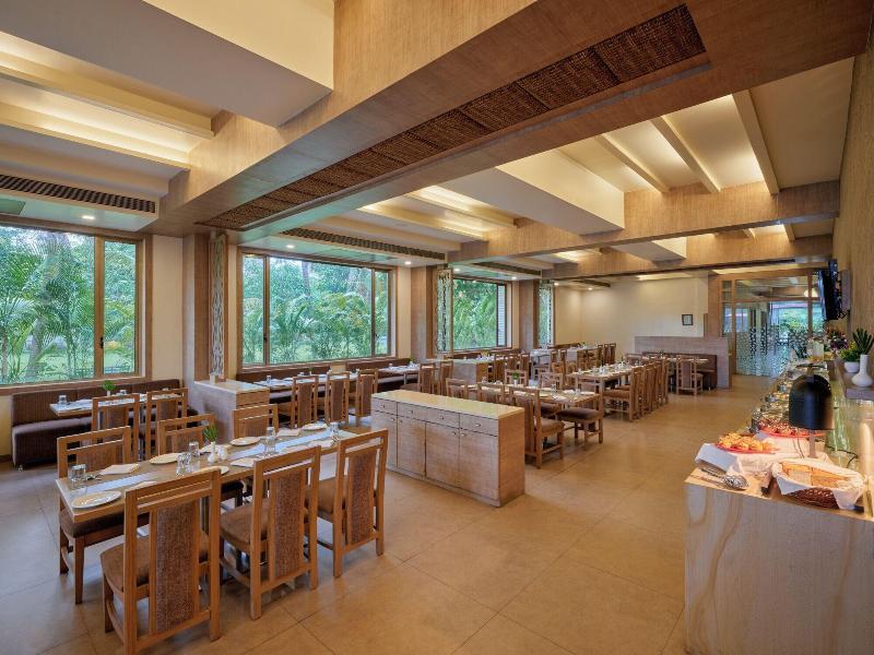 Sarovar Portico Sasangir