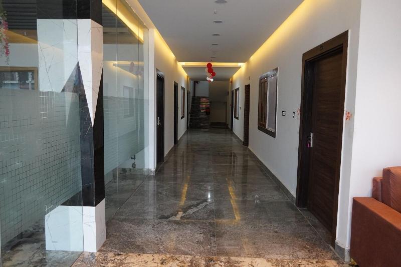 Green Sarovar Hotel & Restaurant — general view